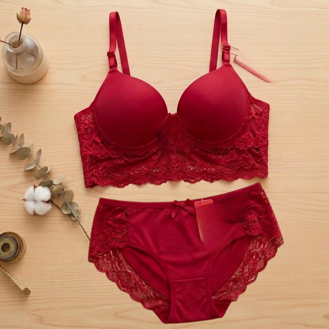 Red Lace Bra Set | Fashion Insider